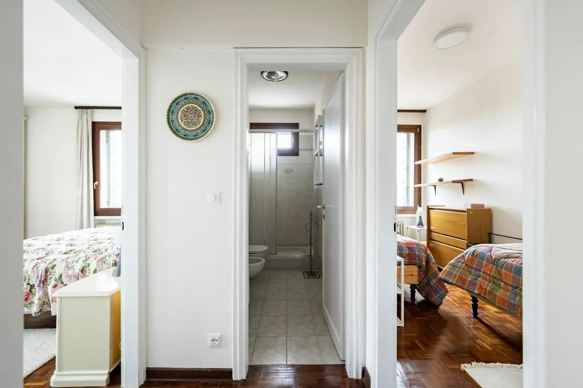 Charming Apartment In Zattere 威尼斯 0*,